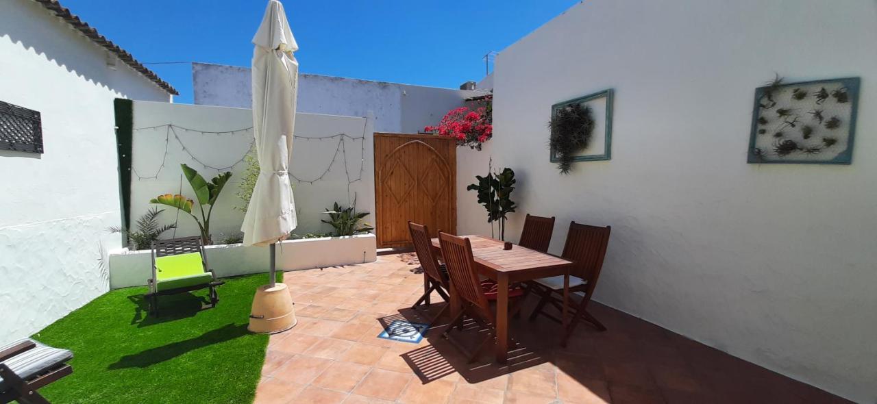La Buganvilla Facinas Exterior photo